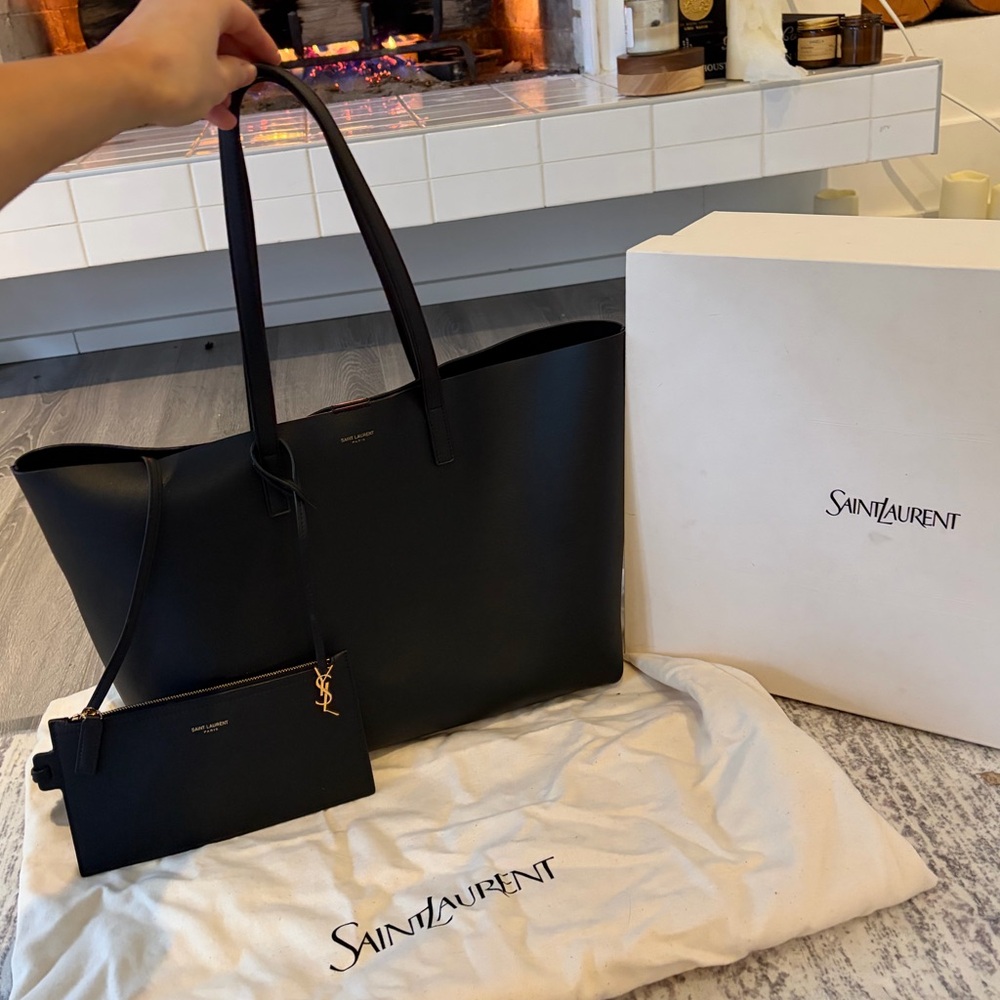 Saint Laurent Classic Black leather shopping Tote